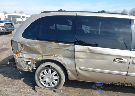 2006 Chrysler Town & Country Touring z USA, uszkodzony, nr VIN 2A4GP54L46R862190